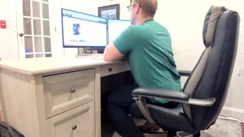 Snapshot of boredhorndog chatting on January 21, 2025, 11:13 pm Boredhorndog online show from January 21, 2025, 11:13 pm