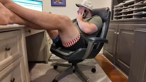 Snapshot of boredhorndog chatting on September 16, 2025, 4:30 pm Boredhorndog online show from September 16, 2025, 4:30 pm