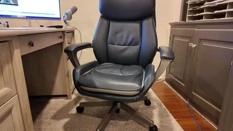 Snapshot of boredhorndog chatting on October 4, 2025, 12:58 pm Boredhorndog online show from October 4, 2025, 12:58 pm