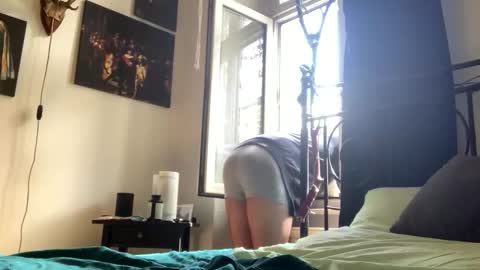 bornfiete online show from April 6, 2026, 10:49 am