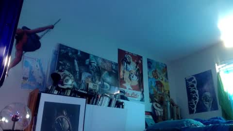 Bottomboo7 online show from September 10, 2025, 12:16 pm