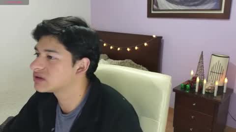 bottomttwink online show from November 8, 2025, 3:07 am