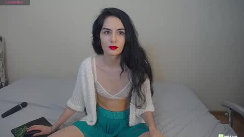 Helen  online show from October 16, 2025, 12:17 pm