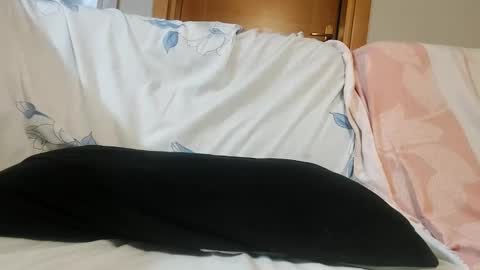 Snapshot of boy_aroundtheworld chatting on September 19, 2025, 12:23 am Dan online show from September 19, 2025, 12:23 am