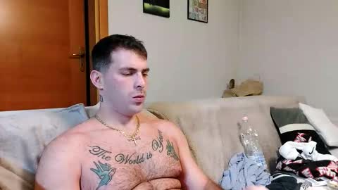 Snapshot of boy_aroundtheworld chatting on October 14, 2025, 11:49 pm Dan online show from October 14, 2025, 11:49 pm