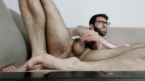 Snapshot of boy_aroundtheworld chatting on May 14, 2026, 12:06 am Dan online show from May 14, 2026, 12:06 am