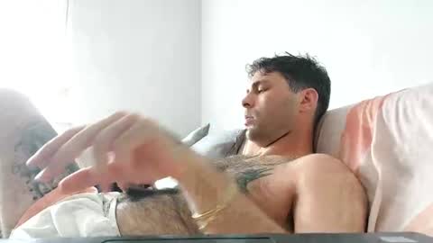 Snapshot of boy_aroundtheworld chatting on June 4, 2026, 3:07 pm Dan online show from June 4, 2026, 3:07 pm