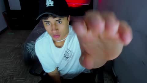 boy_nauthy online show from January 9, 2025, 2:54 am