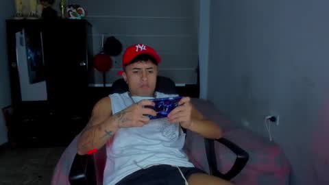 boy_nauthy online show from January 22, 2025, 7:46 am