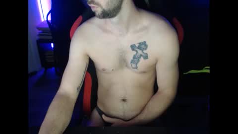 boy_t0y89 online show from December 2, 2024, 6:09 am