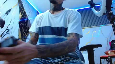 boy_tatto77 online show from April 27, 2026, 12:03 pm