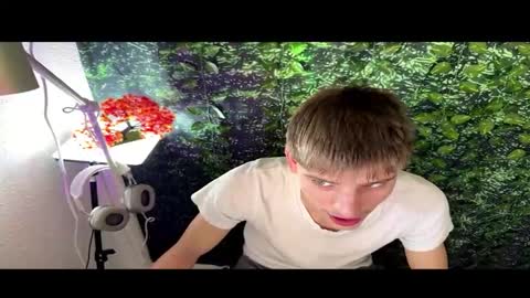 Snapshot of boyblondhetero chatting on February 21, 2026, 3:02 pm boyblondhetero online show from February 21, 2026, 3:02 pm