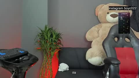 Snapshot of boyc02_ chatting on February 16, 2025, 10:54 pm boyc02_ online show from February 16, 2025, 10:54 pm