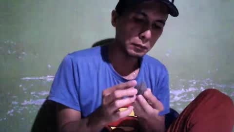 Boy online show from February 9, 2025, 2:06 am