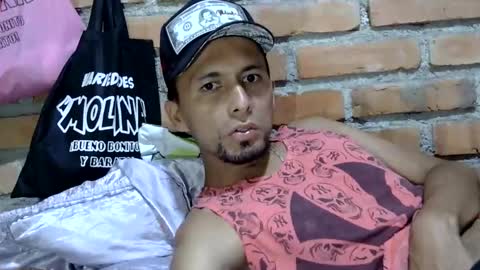 Boy online show from September 18, 2025, 8:22 pm