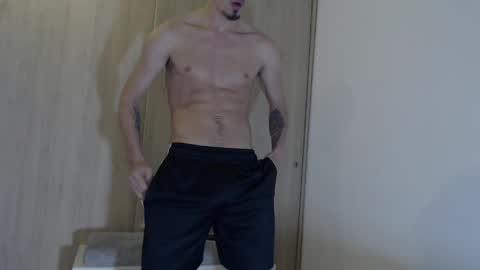 Felipe  online show from April 8, 2026, 10:43 pm