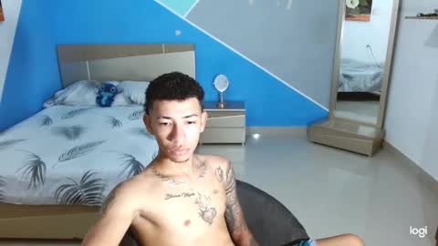 boyhot_sw online show from January 29, 2025, 5:51 am