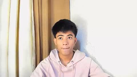 Snapshot of boynextdoor4ux chatting on June 9, 2026, 8:09 pm HI IM JAMES DONT FORGET GIVE ME THUMBS UP AND JOIN TO MY FANCLUB online show from June 9, 2026, 8:09 pm