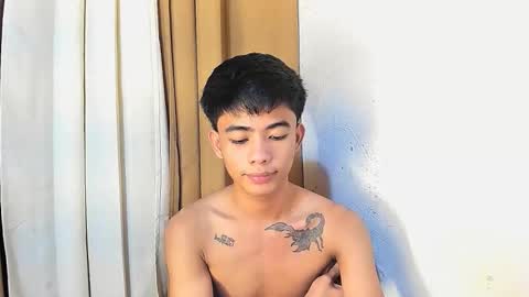 Snapshot of boynextdoor4ux chatting on June 11, 2026, 12:32 am HI IM JAMES DONT FORGET GIVE ME THUMBS UP AND JOIN TO MY FANCLUB online show from June 11, 2026, 12:32 am