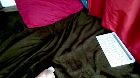 boys_dont_cryy online show from November 10, 2025, 9:47 pm