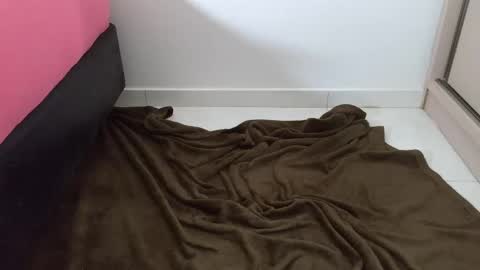 boys_dont_cryy online show from December 13, 2025, 7:53 pm