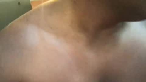 Snapshot of boytoy298812 chatting on May 1, 2026, 12:37 am boytoy298812 online show from May 1, 2026, 12:37 am