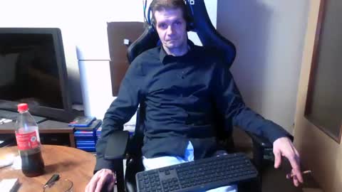 bponie1 online show from December 29, 2024, 1:56 am