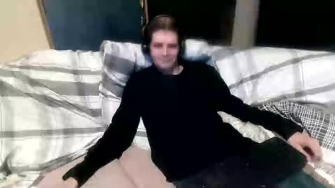 bponie1 online show from October 18, 2025, 4:15 am