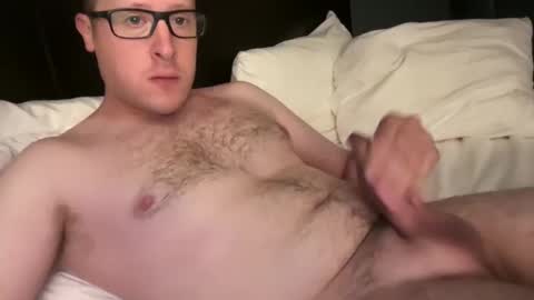 Snapshot of br4d482 chatting on September 9, 2025, 11:10 am Brad online show from September 9, 2025, 11:10 am