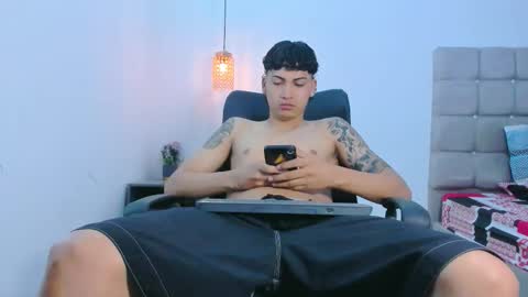 Snapshot of br4ndon_cooper chatting on March 17, 2026, 4:32 pm Brandon online show from March 17, 2026, 4:32 pm