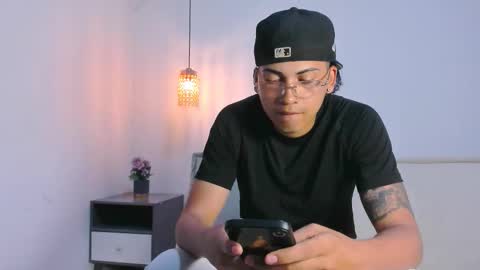Snapshot of br4ndon_cooper chatting on March 25, 2026, 4:57 pm Brandon online show from March 25, 2026, 4:57 pm