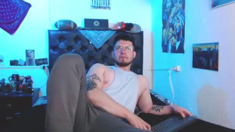 brad hot boy online show from January 25, 2025, 6:35 pm