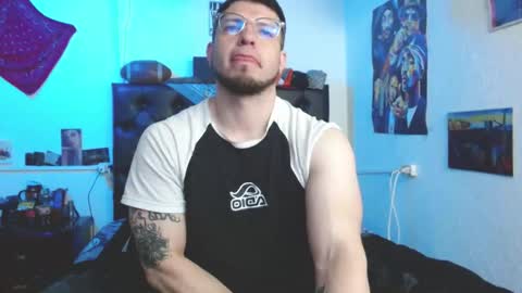 Snapshot of brad_hot_boy chatting on September 25, 2025, 3:27 pm brad hot boy online show from September 25, 2025, 3:27 pm