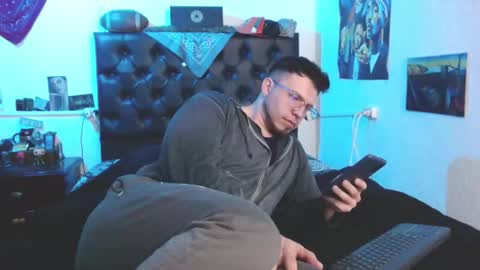 Snapshot of brad_hot_boy chatting on October 14, 2025, 6:31 pm brad hot boy online show from October 14, 2025, 6:31 pm