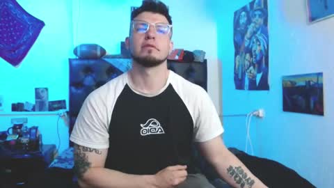 Snapshot of brad_hot_boy chatting on October 21, 2025, 3:46 pm brad hot boy online show from October 21, 2025, 3:46 pm