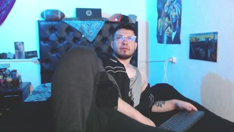 Snapshot of brad_hot_boy chatting on November 15, 2025, 3:30 pm brad hot boy online show from November 15, 2025, 3:30 pm