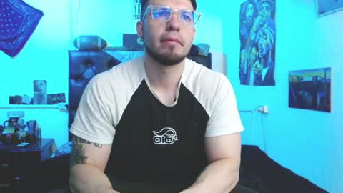 Snapshot of brad_hot_boy chatting on December 5, 2025, 3:20 pm brad hot boy online show from December 5, 2025, 3:20 pm