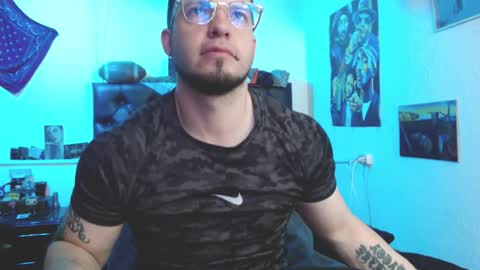 Snapshot of brad_hot_boy chatting on February 4, 2026, 4:02 pm brad hot boy online show from February 4, 2026, 4:02 pm