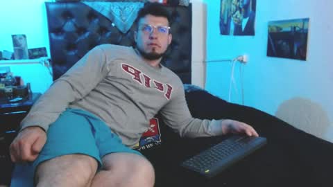 Snapshot of brad_hot_boy chatting on March 4, 2026, 6:03 pm brad hot boy online show from March 4, 2026, 6:03 pm