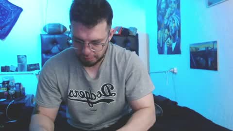 brad hot boy online show from June 12, 2026, 4:28 pm