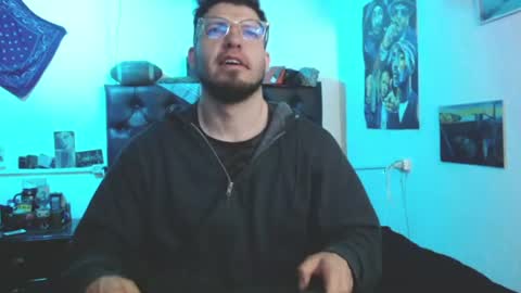 brad hot boy online show from June 27, 2026, 4:01 pm