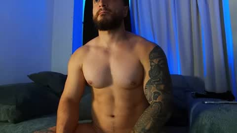 Snapshot of bradley_martinez chatting on July 28, 2026, 10:42 pm Bradley Martinez online show from July 28, 2026, 10:42 pm