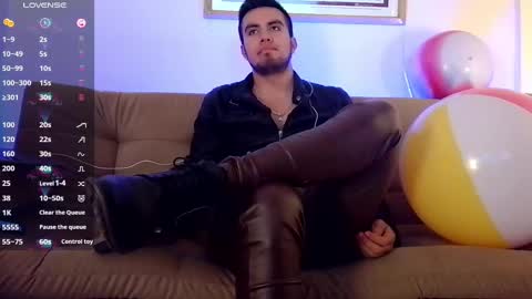 Bradley Colton Independ Model online show from February 18, 2025, 4:37 pm