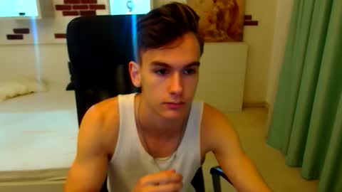 BradyFlint online show from October 17, 2025, 4:04 am