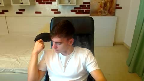 BradyFlint online show from December 5, 2025, 6:11 am