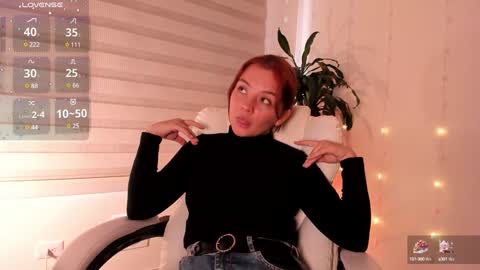 Alejandra online show from December 24, 2024, 6:06 pm