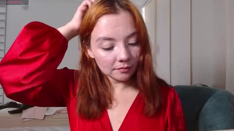 Alejandra online show from February 1, 2025, 4:33 pm
