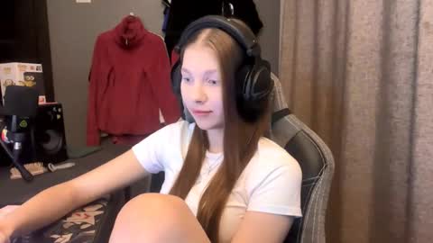 Alice online show from November 3, 2025, 3:13 pm