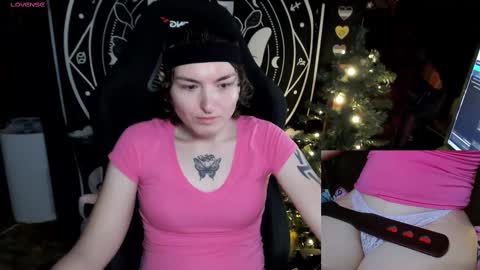 BrandiWRLD999 online show from December 20, 2024, 6:45 pm