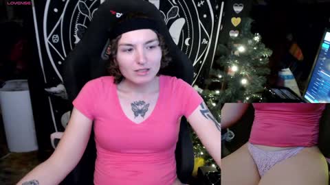 BrandiWRLD999 online show from December 28, 2024, 3:04 am